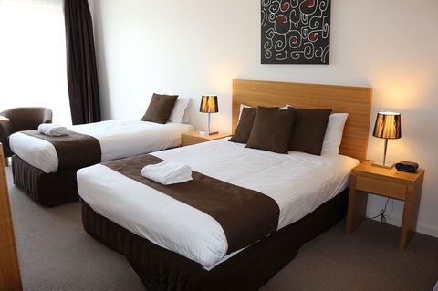 Bairnsdale International - Surfers Gold Coast 12