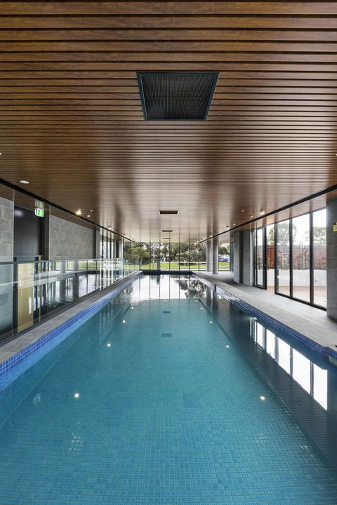 Melbourne Knox Central Apartment Hotel Official - Surfers Gold Coast 14