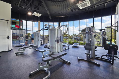 Melbourne Knox Central Apartment Hotel Official - Surfers Gold Coast 5