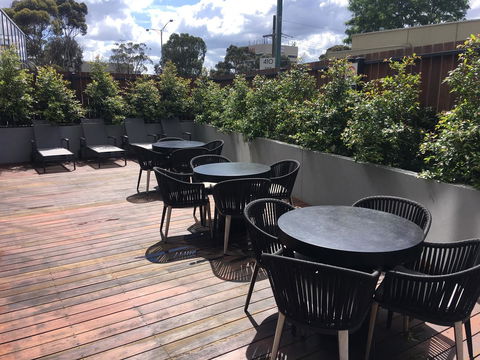 Melbourne Knox Central Apartment Hotel Official - Surfers Gold Coast 7
