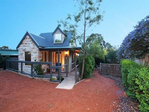 Two Truffles Cottages - Surfers Gold Coast 8