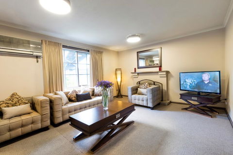 Eltham Gateway Hotel & Conference Centre - Surfers Gold Coast 35