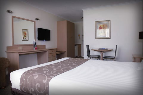 Eltham Gateway Hotel & Conference Centre - Surfers Gold Coast 1