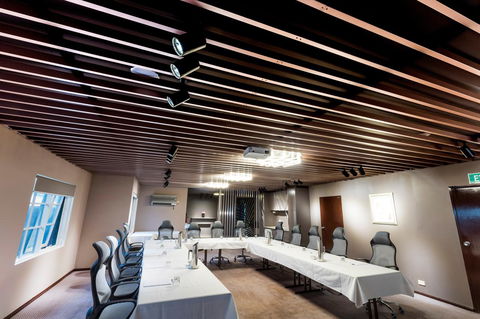 Eltham Gateway Hotel & Conference Centre - Surfers Gold Coast 11