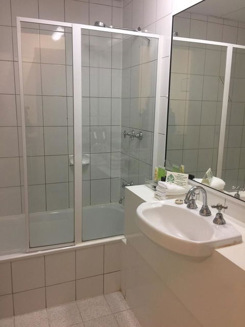 Eltham Gateway Hotel & Conference Centre - Surfers Gold Coast 24