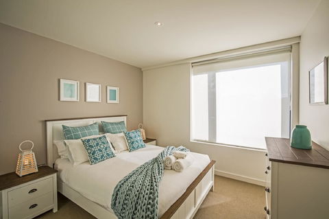 C-Scape Esplanade Cowes - Surfers Gold Coast 13