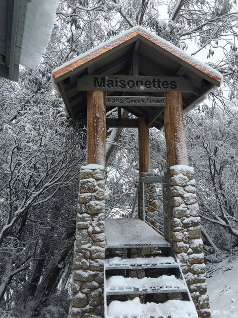 Maisonettes Falls Creek - Surfers Gold Coast 1