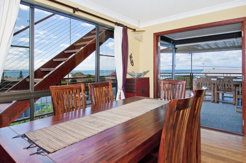 THE BOARDROOM ON BANKSIA - 11 Banksia Ave Bonny Hills - Surfers Gold Coast 2
