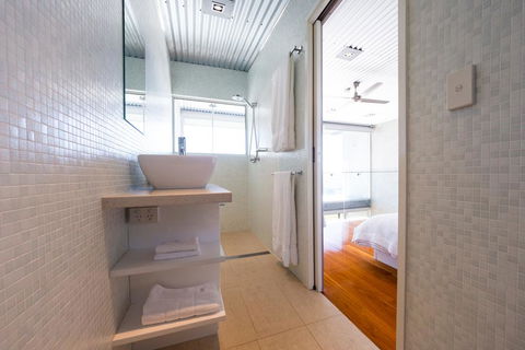 The Bunyip Retreat - Surfers Gold Coast 3