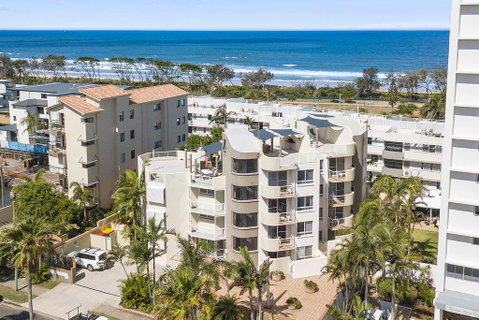 The Burlington Holiday Apartments - Surfers Gold Coast 2
