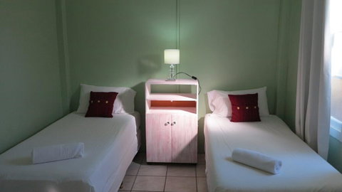 The Captain's Manor On Cook Unit 9 - Surfers Gold Coast 1
