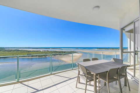 The Duporth Riverside - Surfers Gold Coast 3