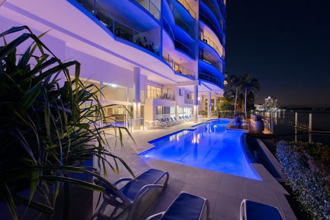 The Duporth Riverside - Surfers Gold Coast 1