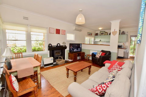 The Gully Cottage Of Katoomba - Surfers Gold Coast 1