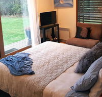 The Gurdies Room with Amazing Sunset Views - Surfers Gold Coast