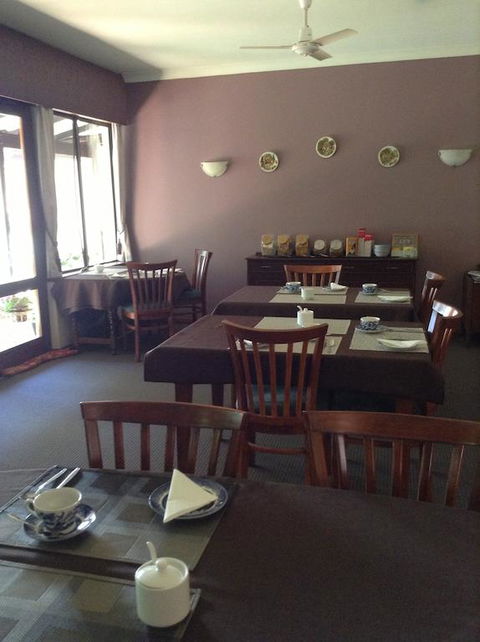The Noble Grape Guesthouse - Surfers Gold Coast 3