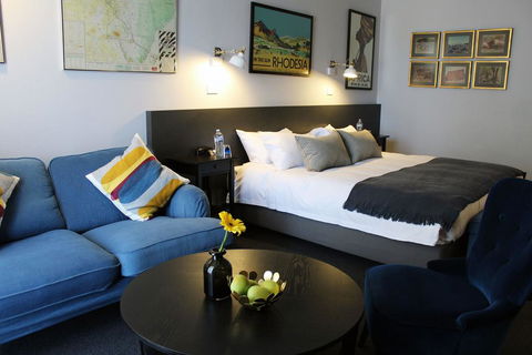 The Oriana, Orange - Surfers Gold Coast 2