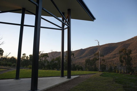 The Retreat - Surfers Gold Coast 1