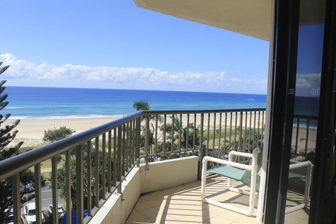 The Rocks Resort - Official - Surfers Gold Coast 3
