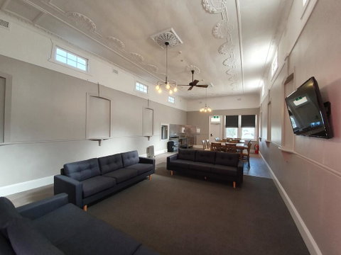 The Royal Hotel - Surfers Gold Coast 3