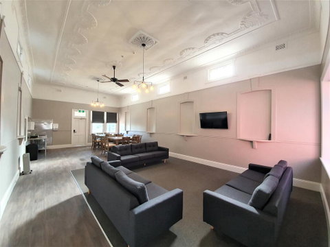 The Royal Hotel - Surfers Gold Coast 2