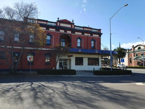 The Royal Hotel - Surfers Gold Coast 0