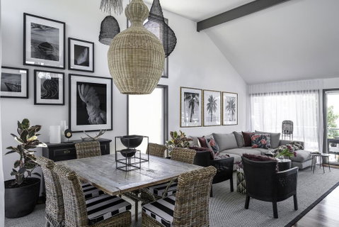 The Seaview - Designer Beachfront House - Surfers Gold Coast 2