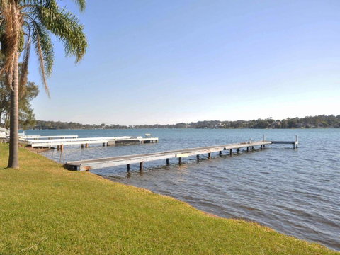 The Studio On The Lake @ Fishing Point, Lake Macquarie - Honestly Put The Line In And Catch Fish - Surfers Gold Coast 0