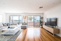 Book Shoal Bay Accommodation Vacations Surfers Gold Coast Surfers Gold Coast
