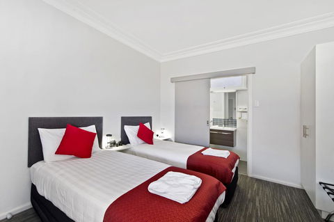 The Wauchope Motel - Surfers Gold Coast 2