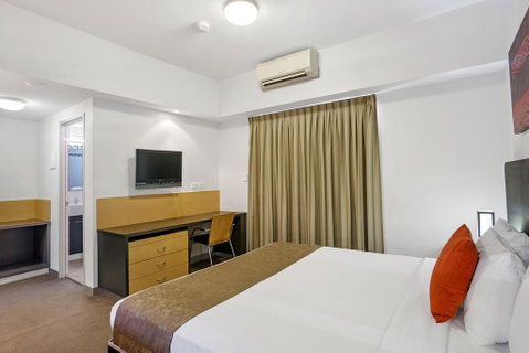 Toowong Inn & Suites - Surfers Gold Coast 2