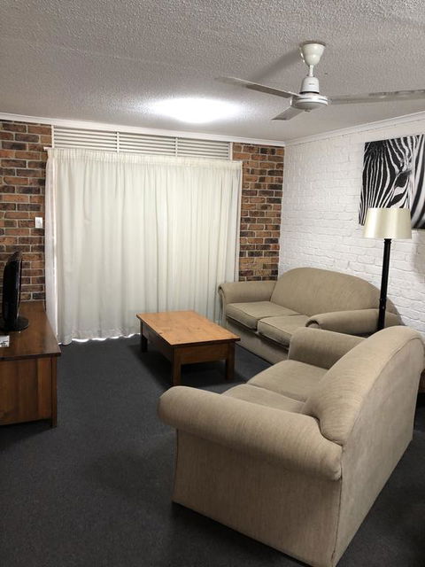 Toowong Villas - Surfers Gold Coast 1