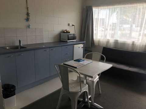 Top Spot Motel - Surfers Gold Coast 1