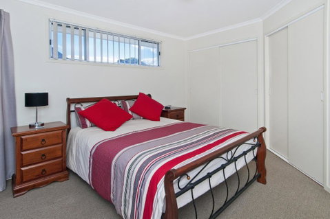 TOPVIEWS - 15Second Av BH - Surfers Gold Coast 3