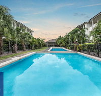 Townsville Luxury spacious Apt 3 BR-2BTH Pools - Surfers Gold Coast