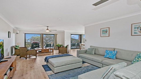 Tradewinds Apartments - Surfers Gold Coast 0