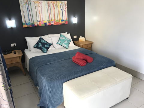 Tropical Lodge - Surfers Gold Coast 0