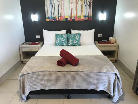 Tropical Lodge - Surfers Gold Coast 2