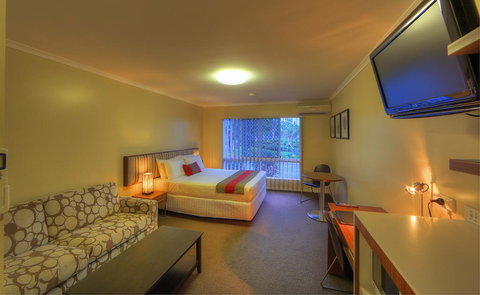 Tropixx Motel & Restaurant - Surfers Gold Coast 2