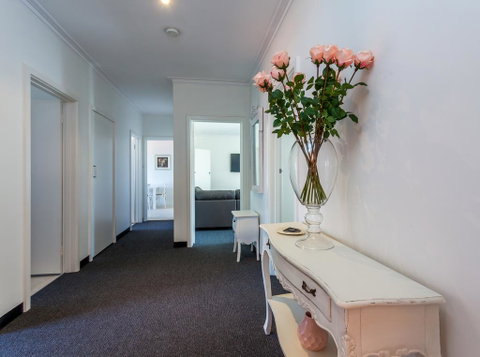 Twelve Errard - Surfers Gold Coast 2