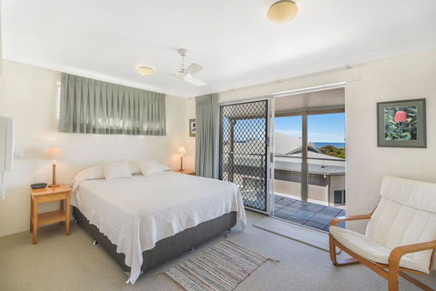 Unit 3 At 4 Pelican Street, Peregian Beach, Noosa Shire - Surfers Gold Coast 3
