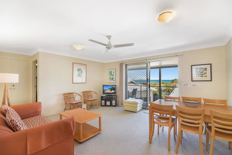 Unit 3 At 4 Pelican Street, Peregian Beach, Noosa Shire - Surfers Gold Coast 1