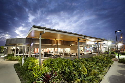 Vale Hotel - Surfers Gold Coast 0