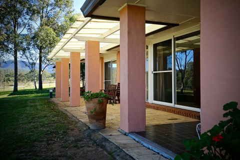 Verona Vineyard Cottage - Surfers Gold Coast 1