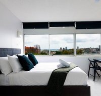 Views To Die For// Studio Rushcutters Bay // Free Parking - Surfers Gold Coast