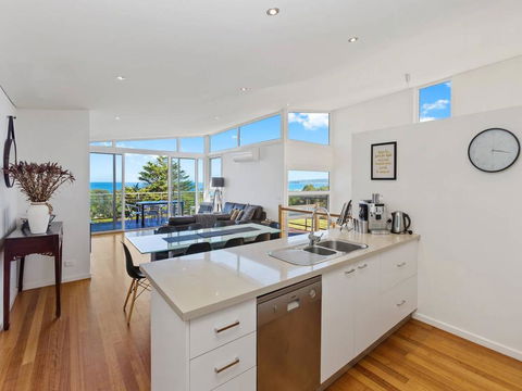 VILLA SARINA - Beautiful Villa In Skenes Creek - Surfers Gold Coast 2