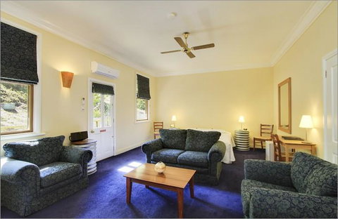 Walhalla's Star Hotel - Surfers Gold Coast 2