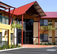 Warners at the Bay - Surfers Gold Coast