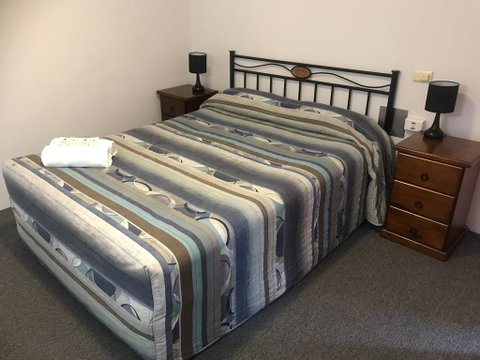 Warrina Motor Inn - Surfers Gold Coast 1