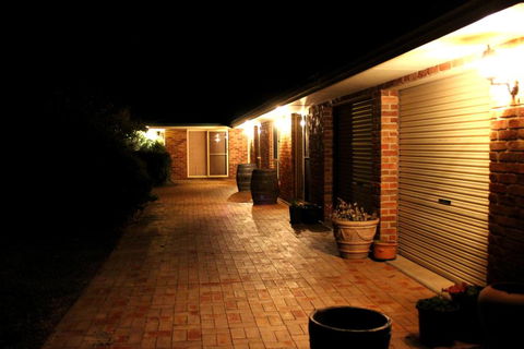 Waterfall Way Farmstay - Surfers Gold Coast 1